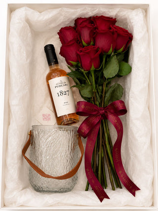 Lady Events Signature Box - 9 Trandafiri Rosii Premium, Vaza Inclusa